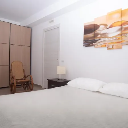 S160 - Sirolo, Nuovissimo Bilocale Con Terrazzo *