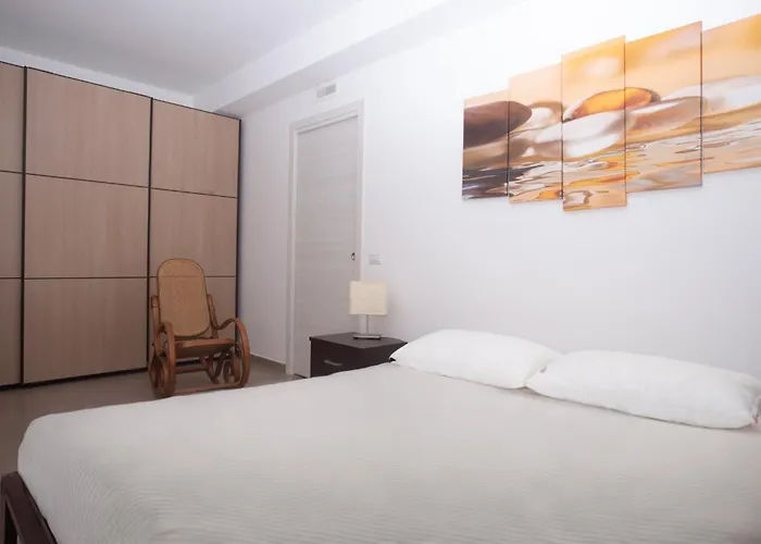 S160 - Sirolo, Nuovissimo Bilocale Con Terrazzo *